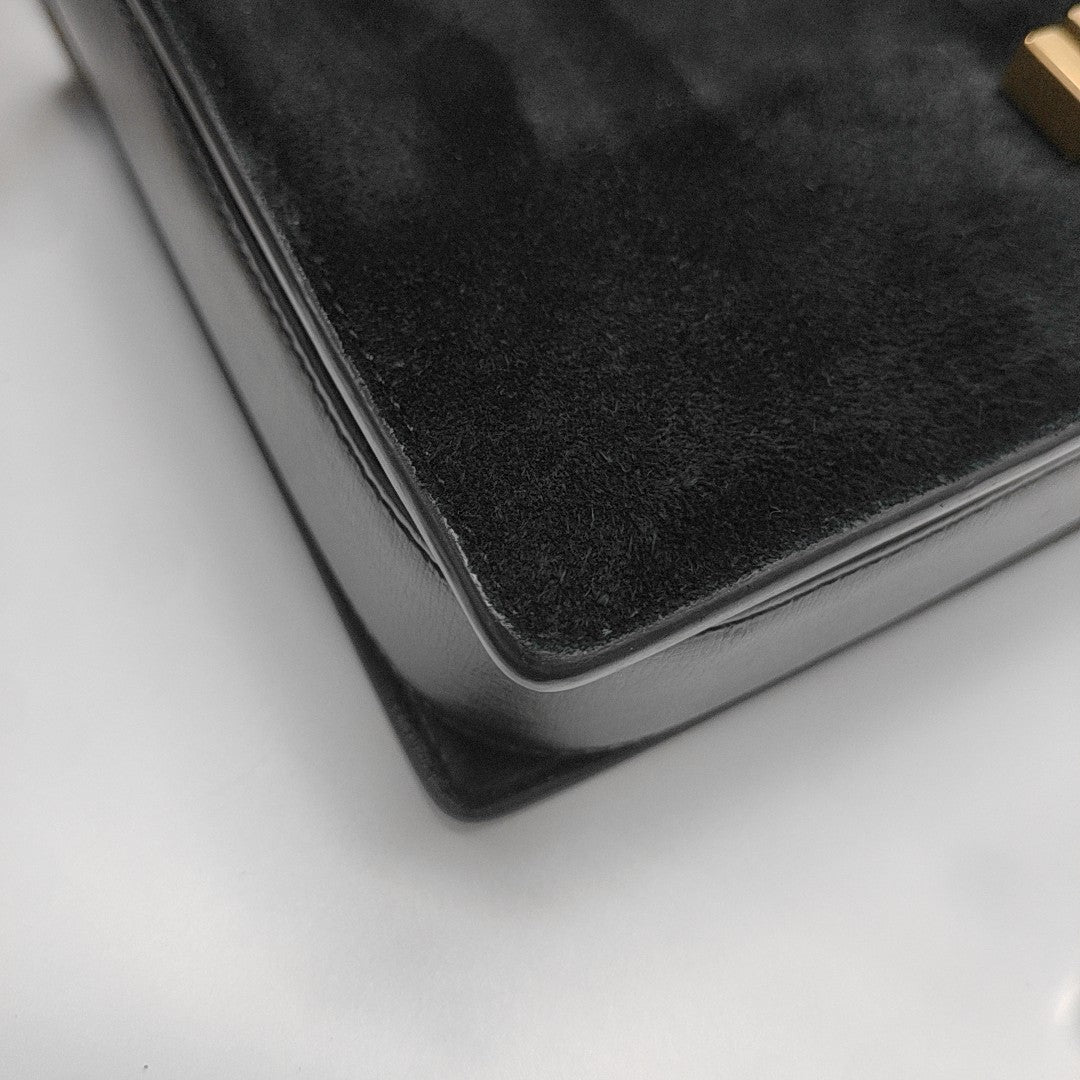 BELLECHASSE Medium Calfskin Black