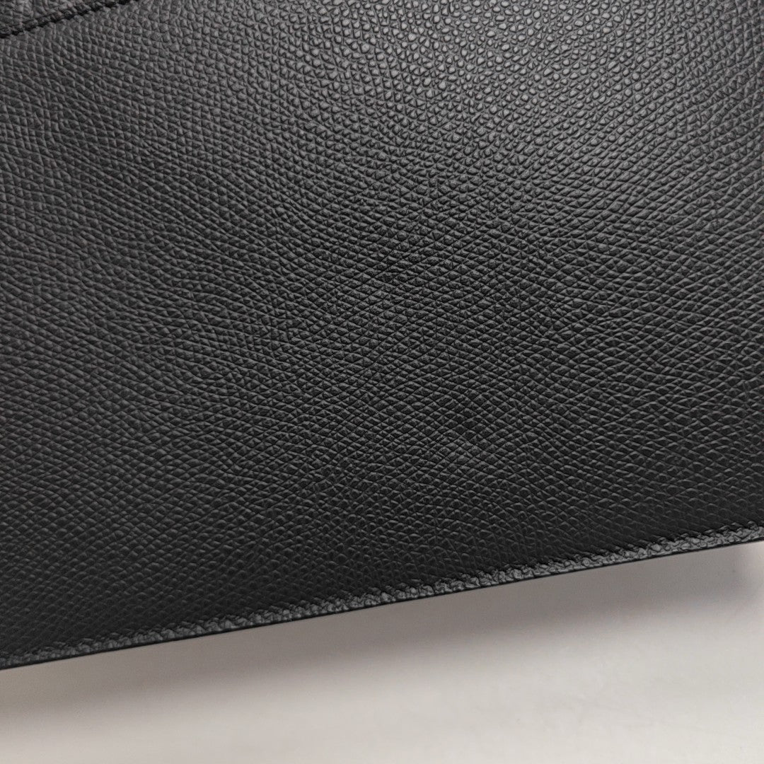 30 Montaigne Medium Calfskin Black
