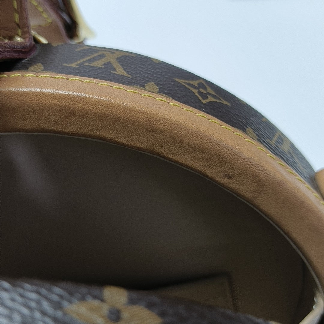 BOITE CHAPEAU PM Monogram Coated Canvas Brown