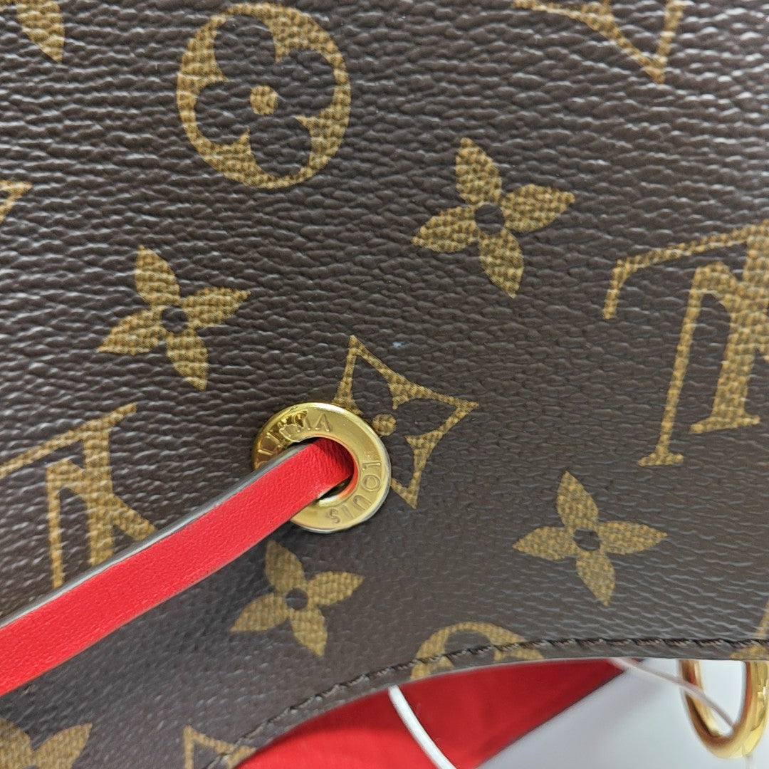 NÉONOÉ MM Monogram Coated Canvas Brown