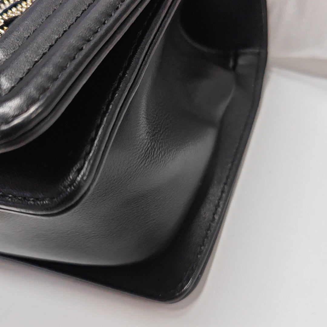 BOY CHANEL Small Chevron Calfskin Black