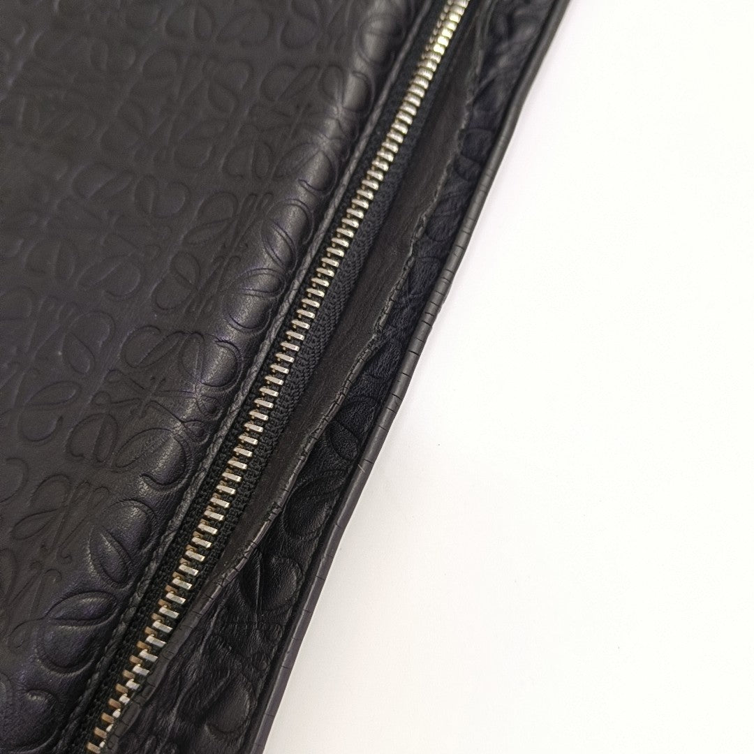 T Pouch Monogram Calfskin Black