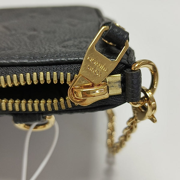 EASY POUCH ON STRAP Monogram Calfskin Black