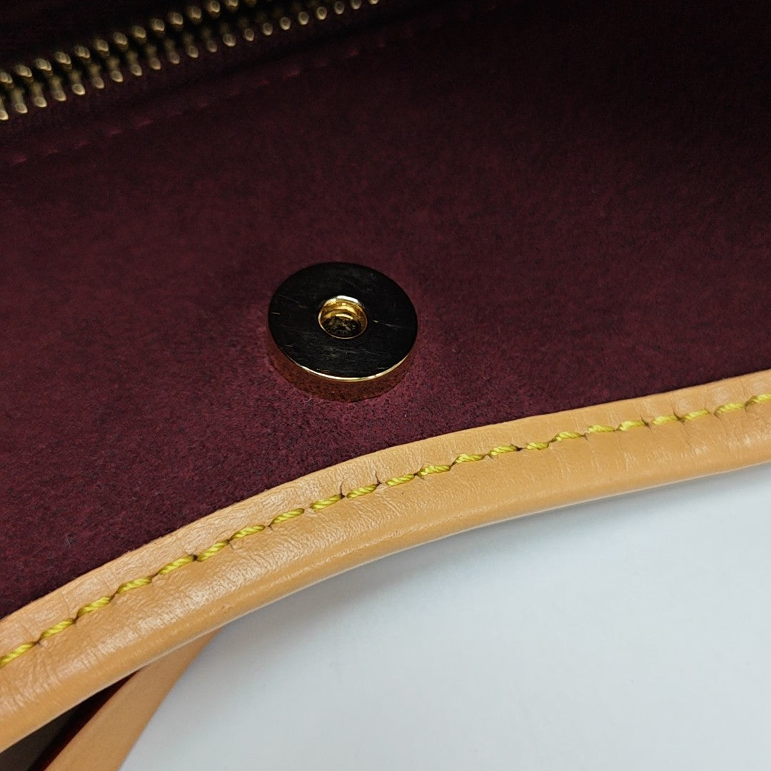 CARRYALL MM Monogram Coated Canvas Brown