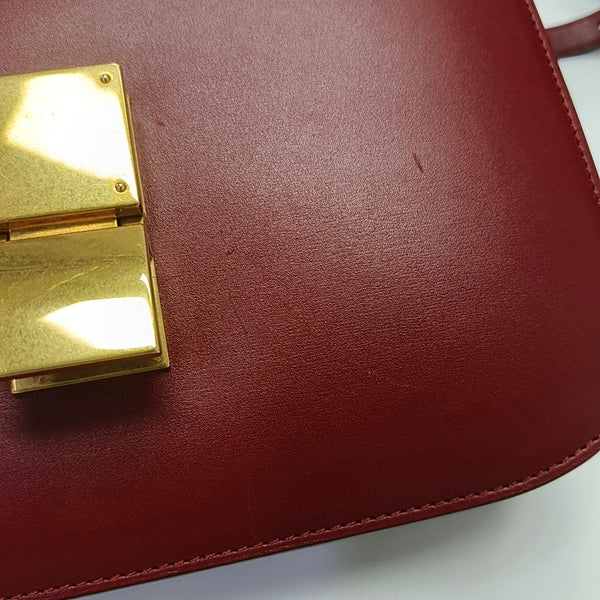 CLASSIC BOX Medium Calfskin Red
