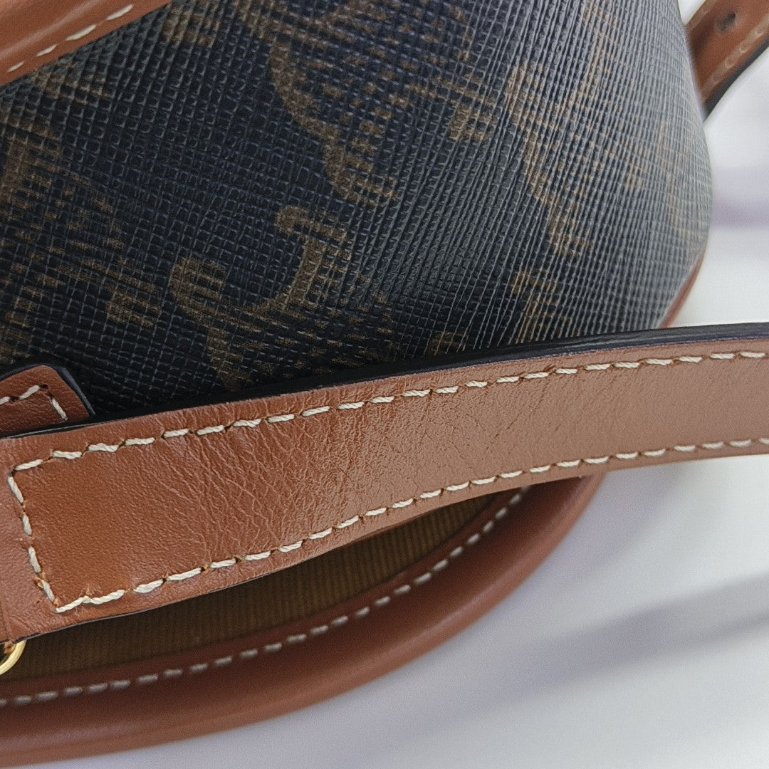 FOLCO Medium Coated Canvas Brown