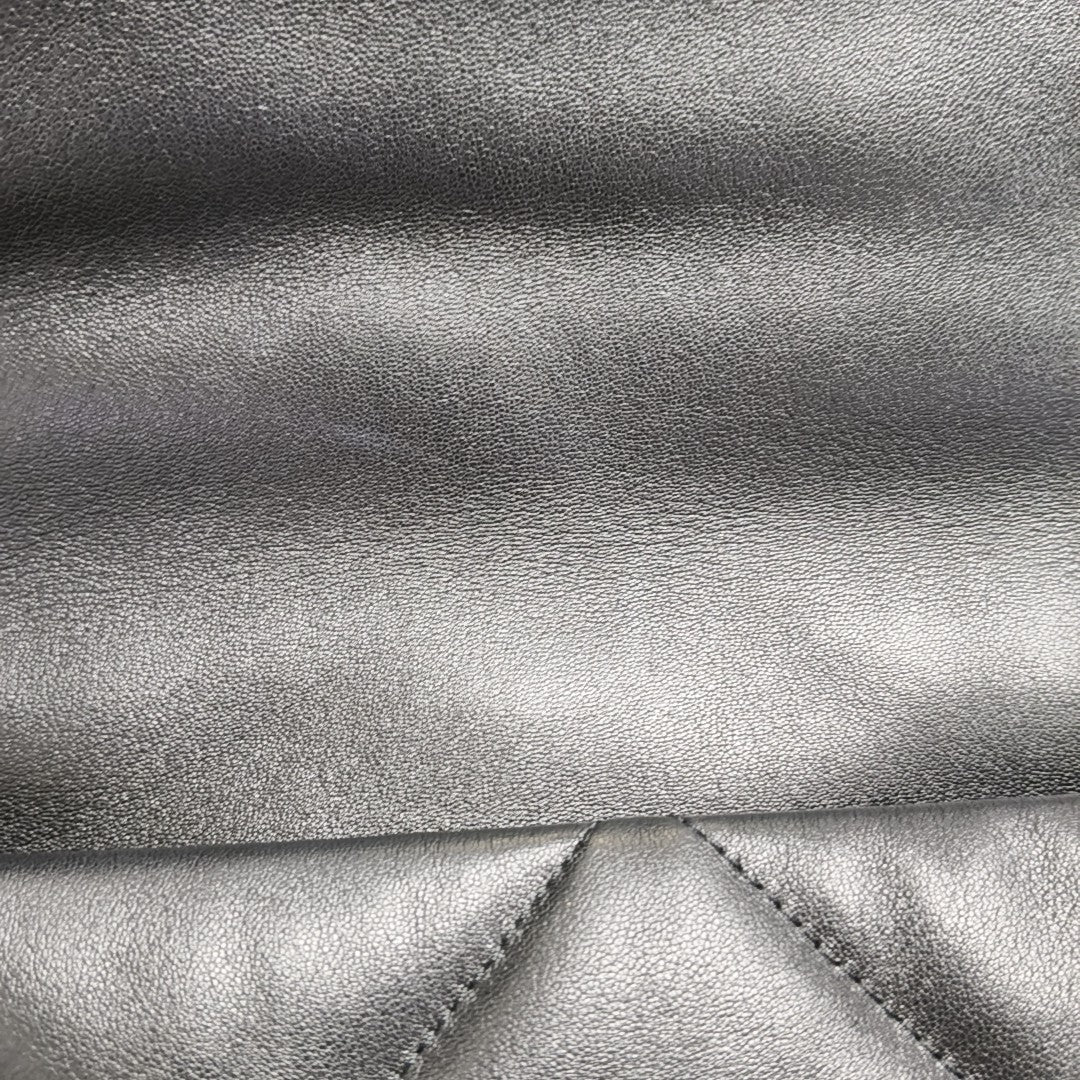 CHANEL 19 Large Quilted Lambskin Black