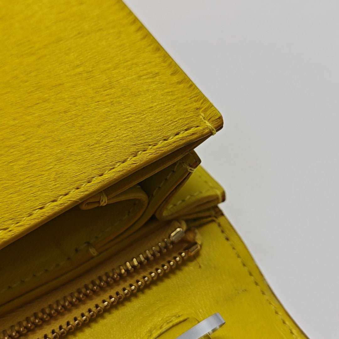 CLASSIC BOX Medium Fur Yellow
