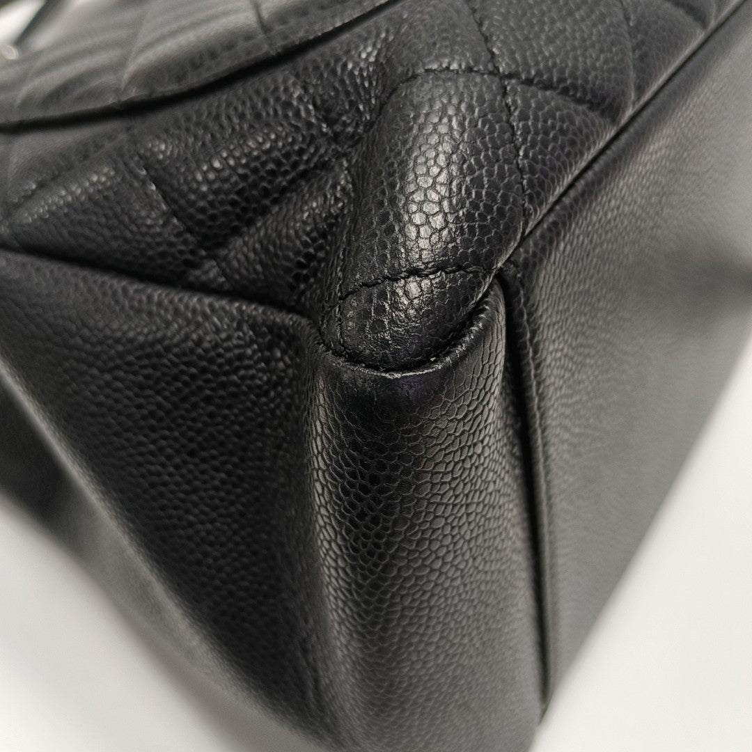 CHANEL GST Large Quilted Grained Calfskin Black
