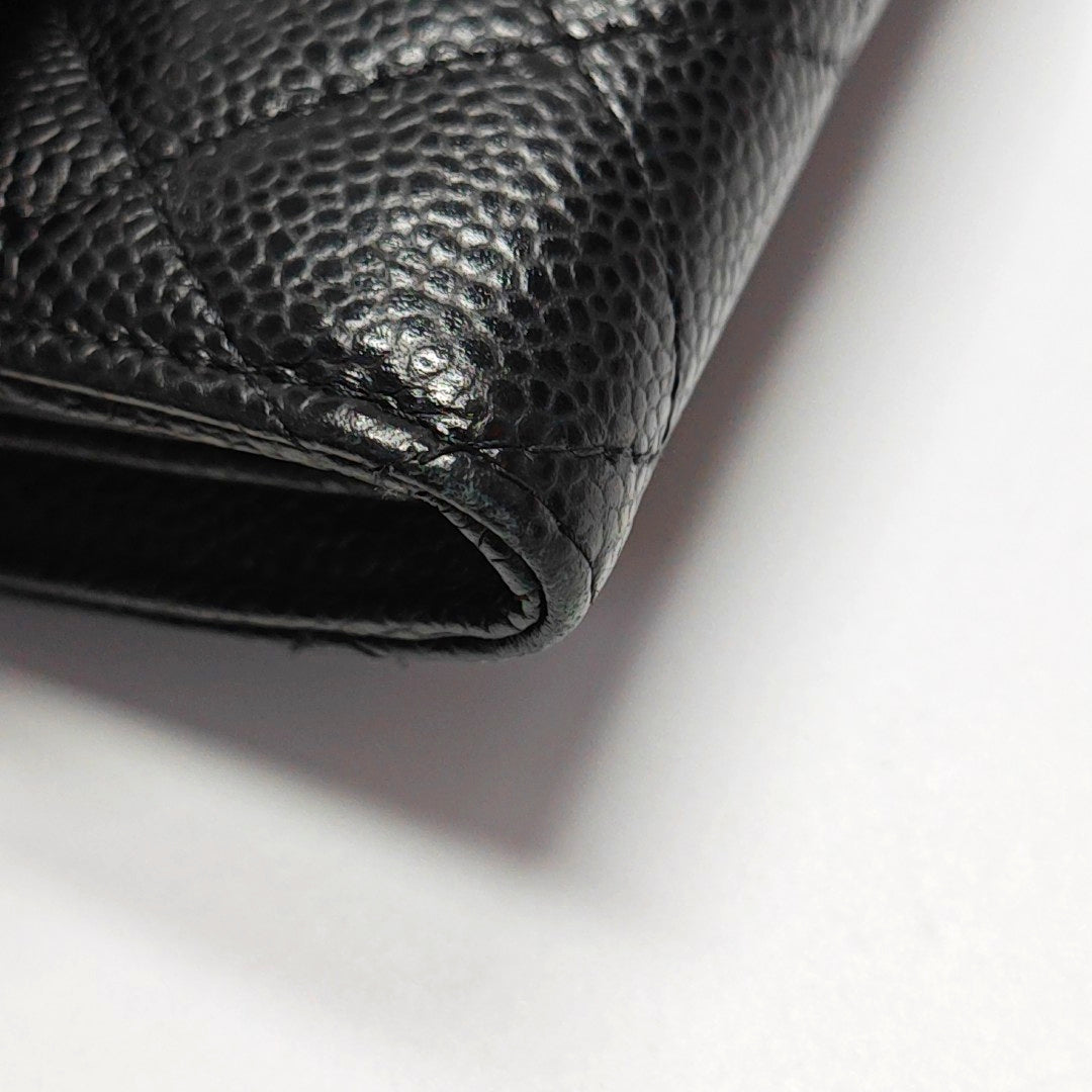 CLASSIC FLAP Mini Quilted Grained Calfskin Black Wallet