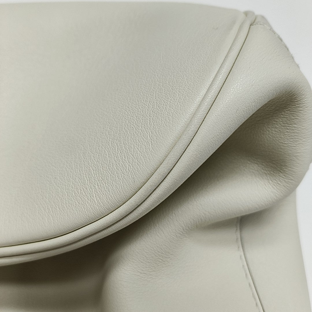 Buckle Calfskin White