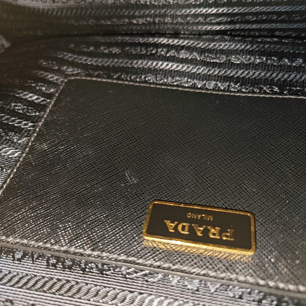 Galleria Large Saffiano Calfskin Black