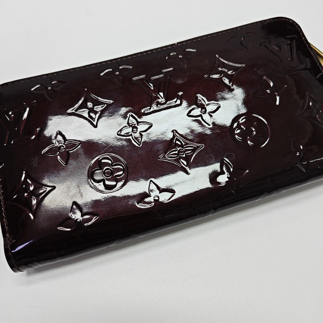ZIPPY Patent Leather Red Wallet