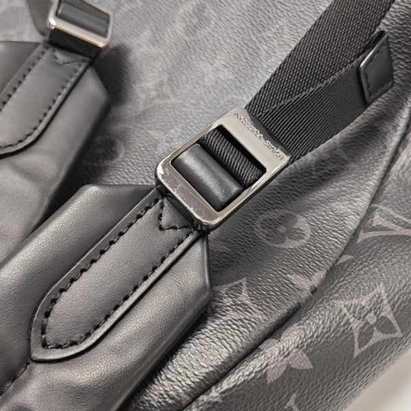 DISCOVERY PM Monogram Coated Canvas Black