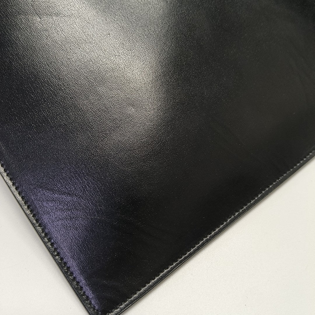 Calfskin Clutch Medium Black