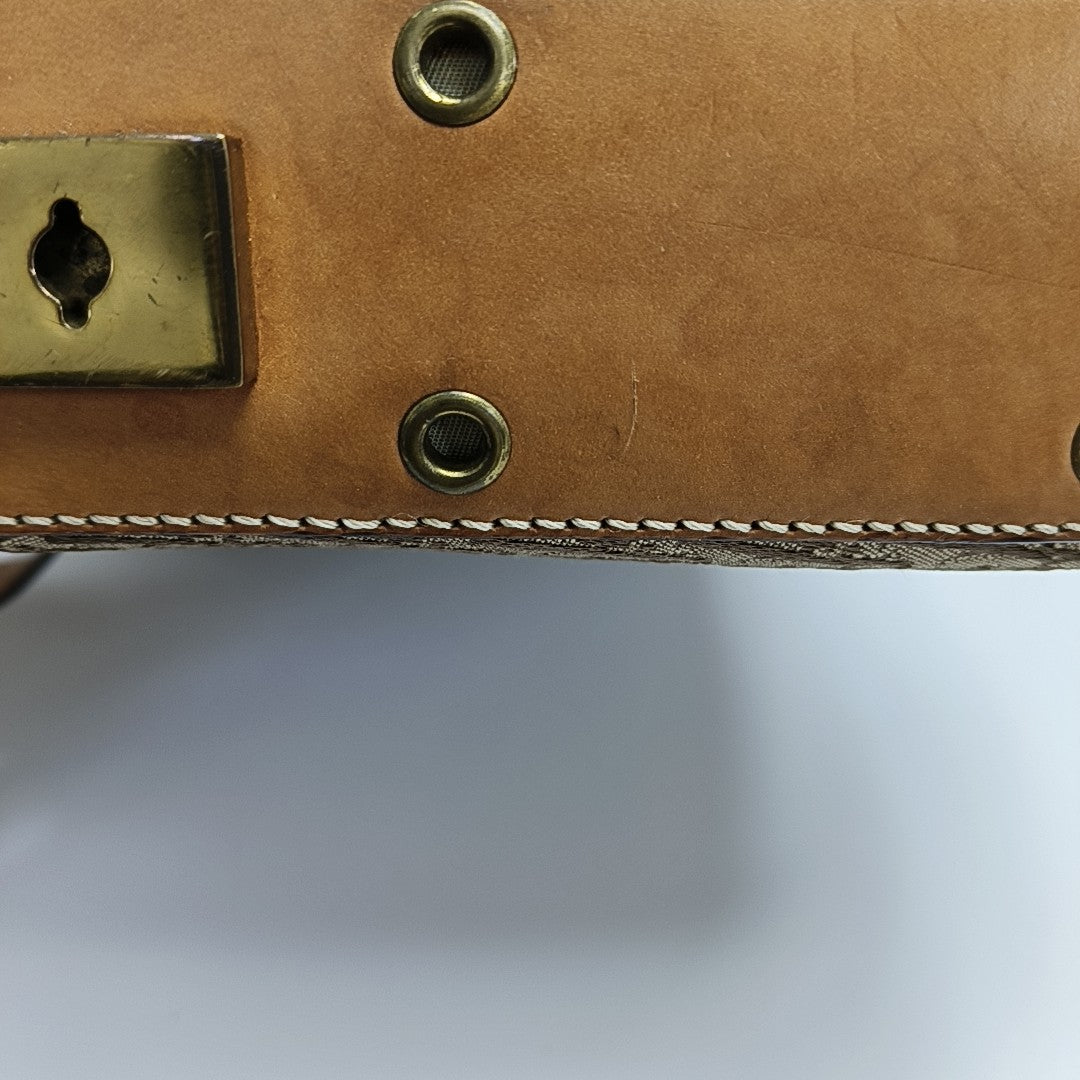 Street Chic Oblique Canvas Brown