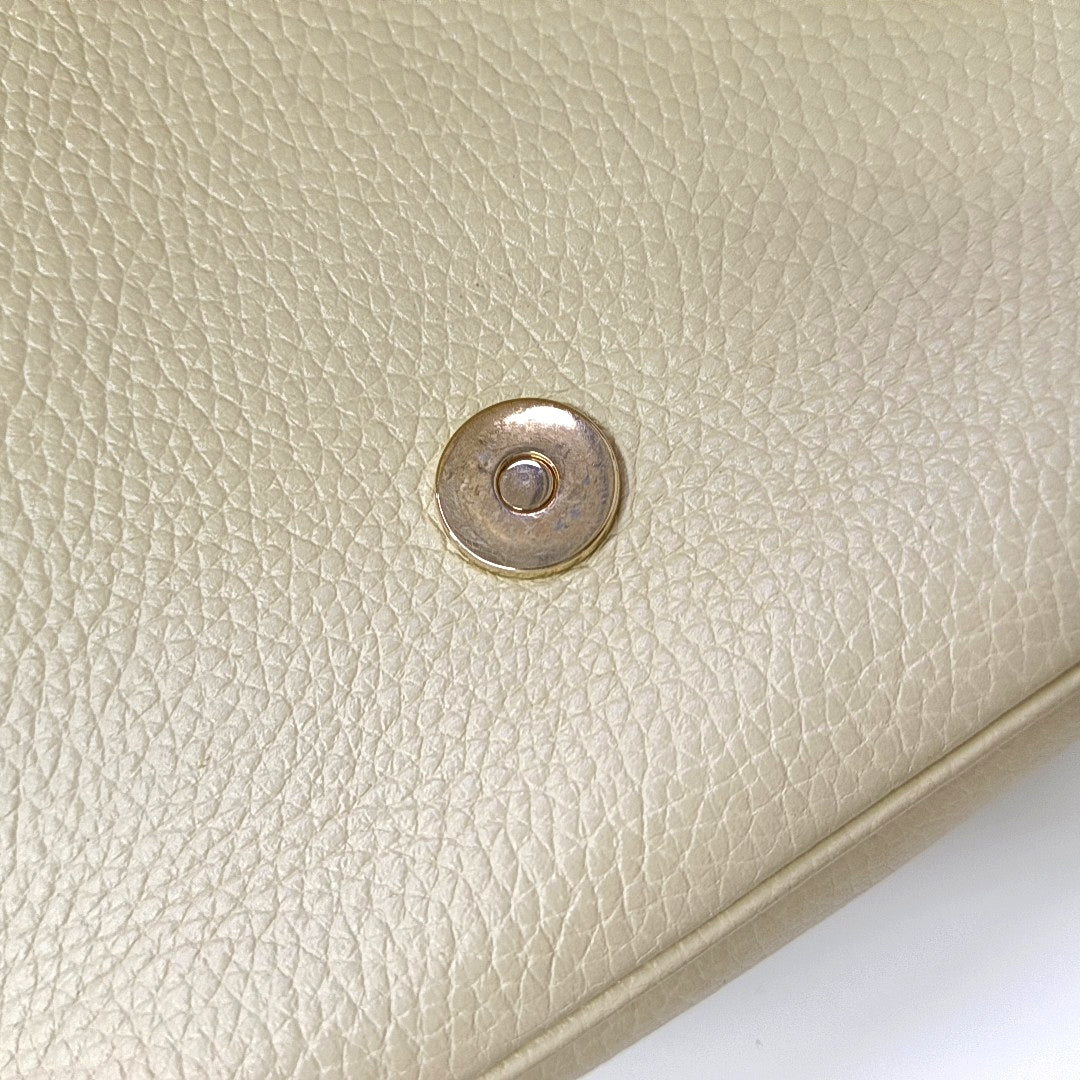 Authenticated pre-owned  Soho Calfskin Beige - Shoulder Bag at Looply