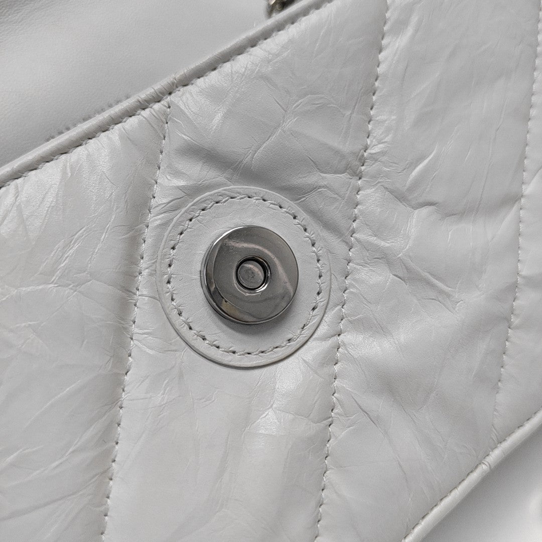 Hourglass Small Quilted Lambskin White