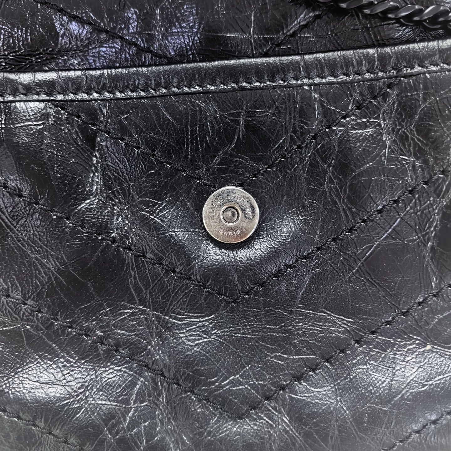 NIKI Small Chevron Calfskin Black
