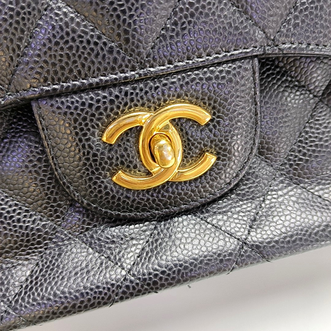 CLASSIC FLAP Jumbo Quilted Grained Calfskin Black