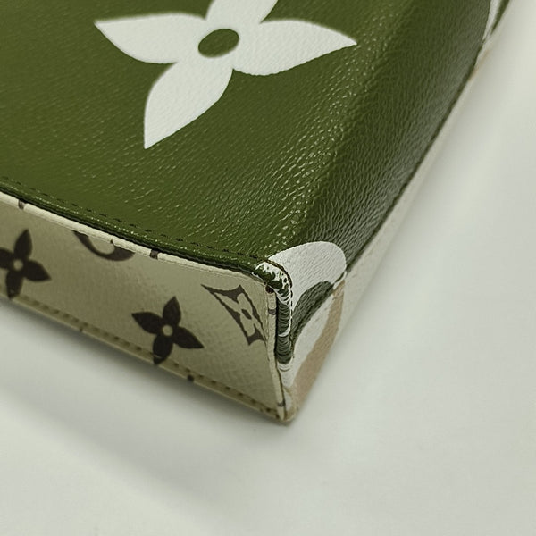 TOILET POCKET 26 Monogram Coated Canvas Multicolor