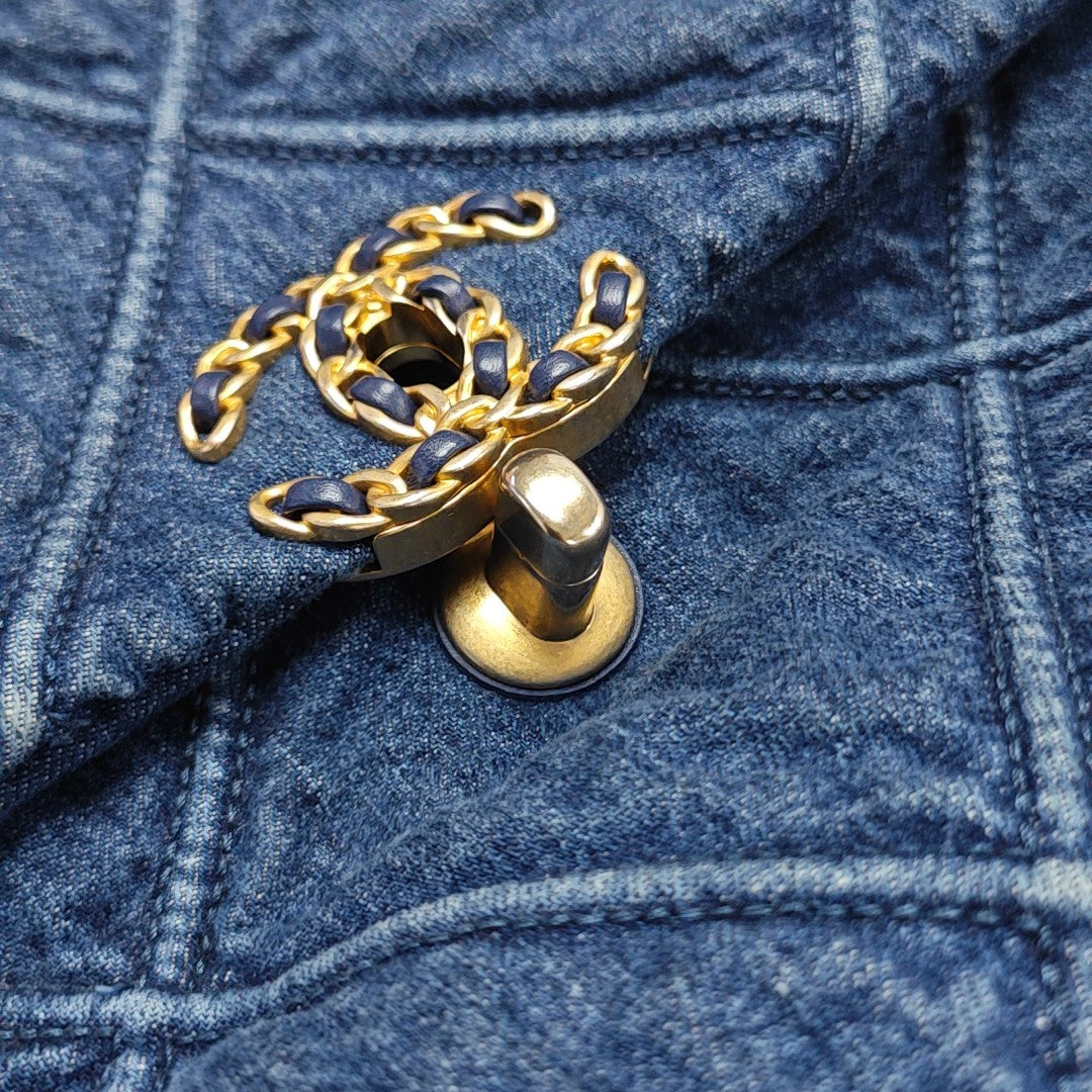 CHANEL 19 Large Quilted Denim Blue