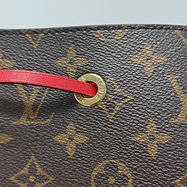 NÉONOÉ MM Monogram Coated Canvas Brown