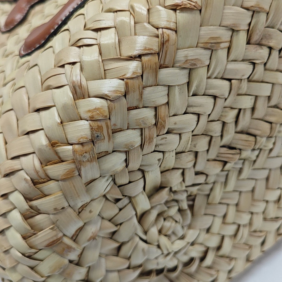 Authenticated pre-owned  TEEN TRIOMPHE CELINE CLASSIC Straw Beige - Shoulder Bag at Looply