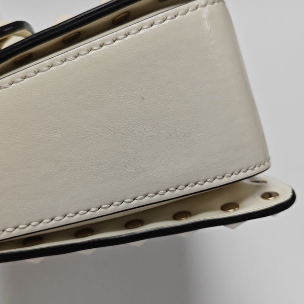 Rockstud Calfskin White
