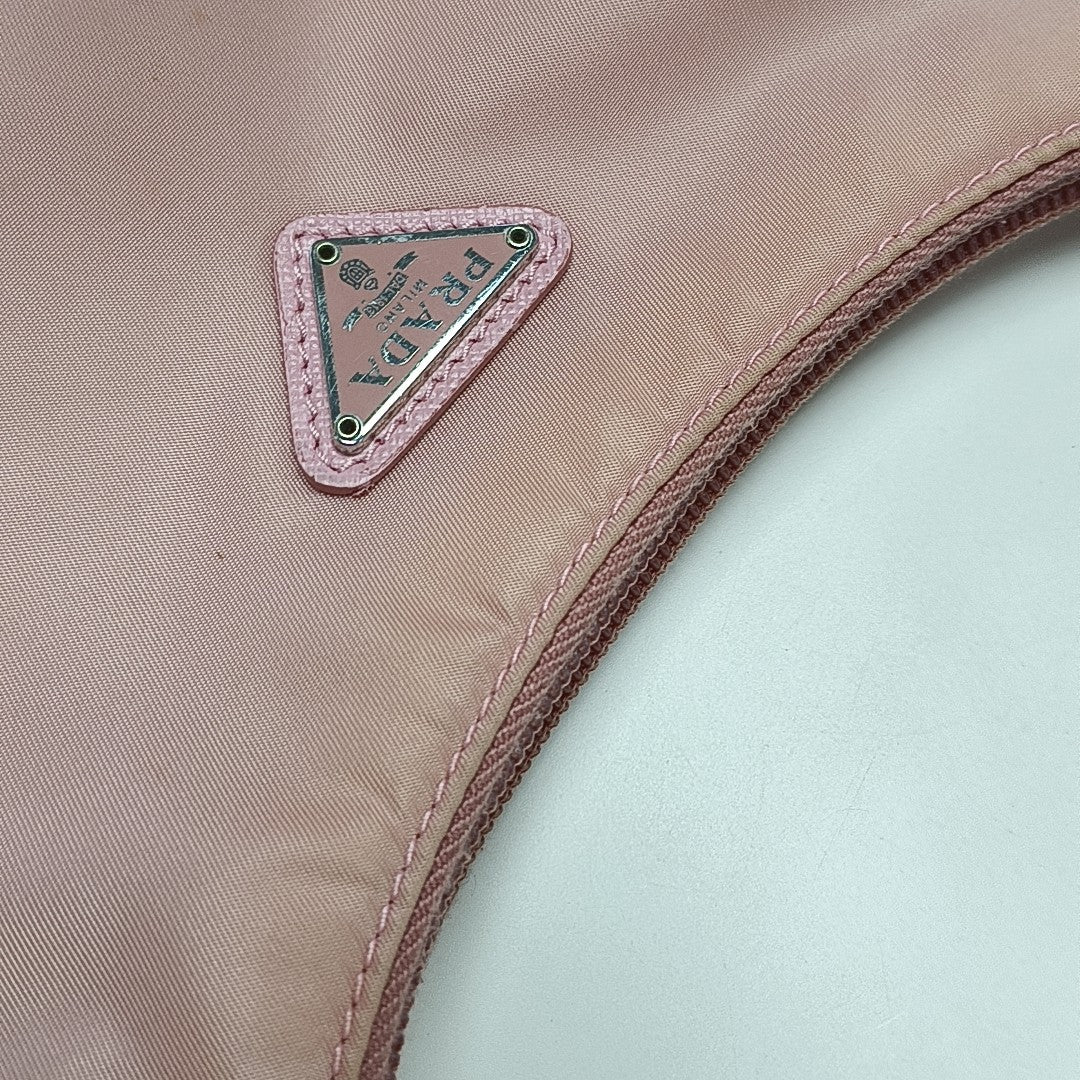 Re-Edition2000 Nylon Pink