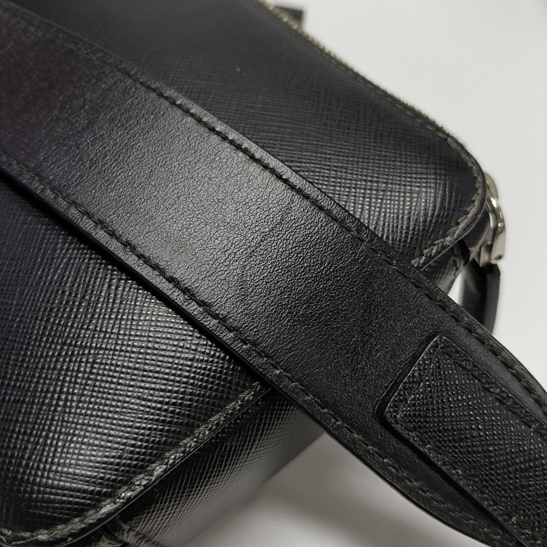 Brique Calfskin Black