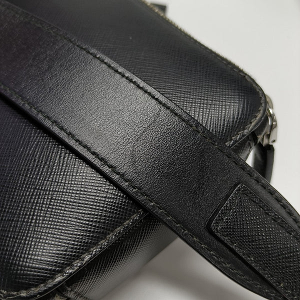 Brique Calfskin Black