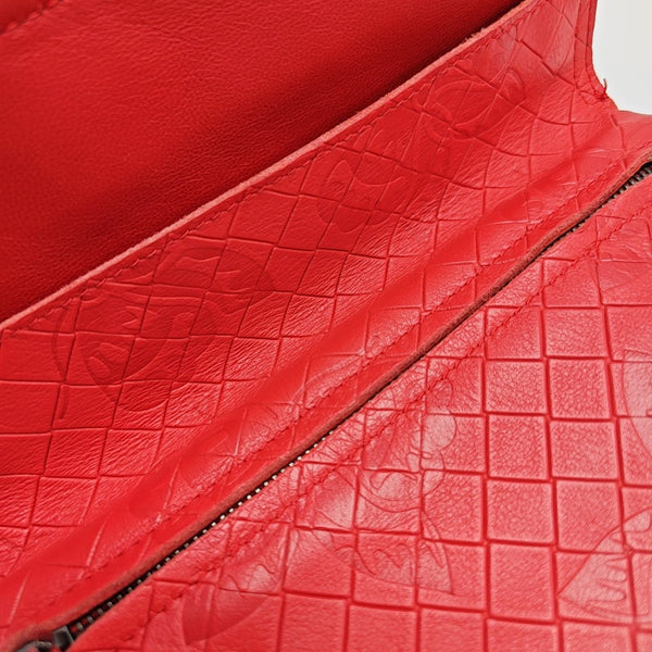 Authenticated pre-owned  Messenger Calfskin Red - Shoulder Bag at Looply