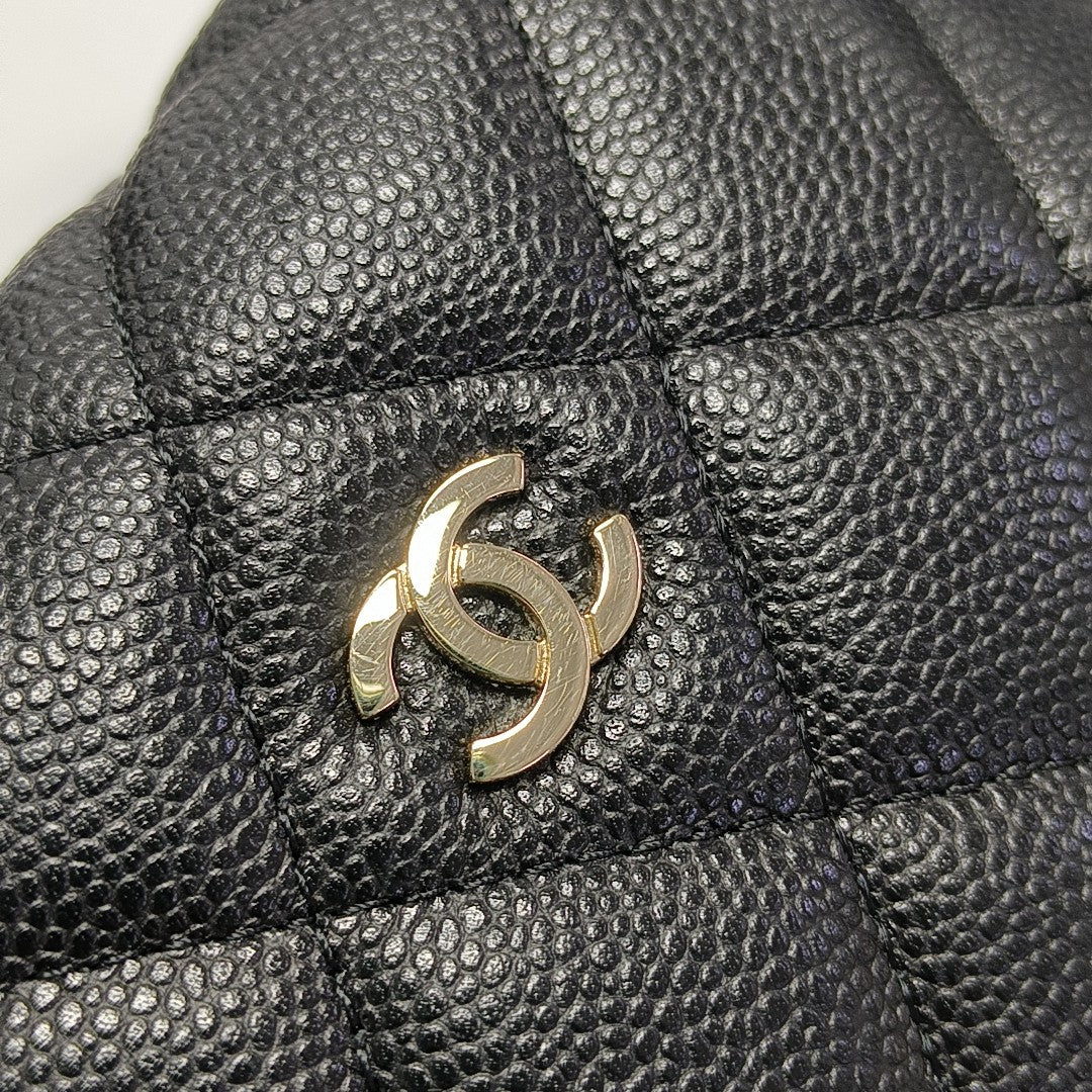 HOBO Quilted Grained Calfskin Black