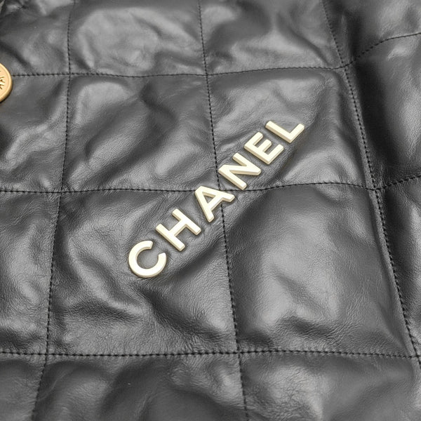 CHANEL 22 Medium Quilted Calfskin Black