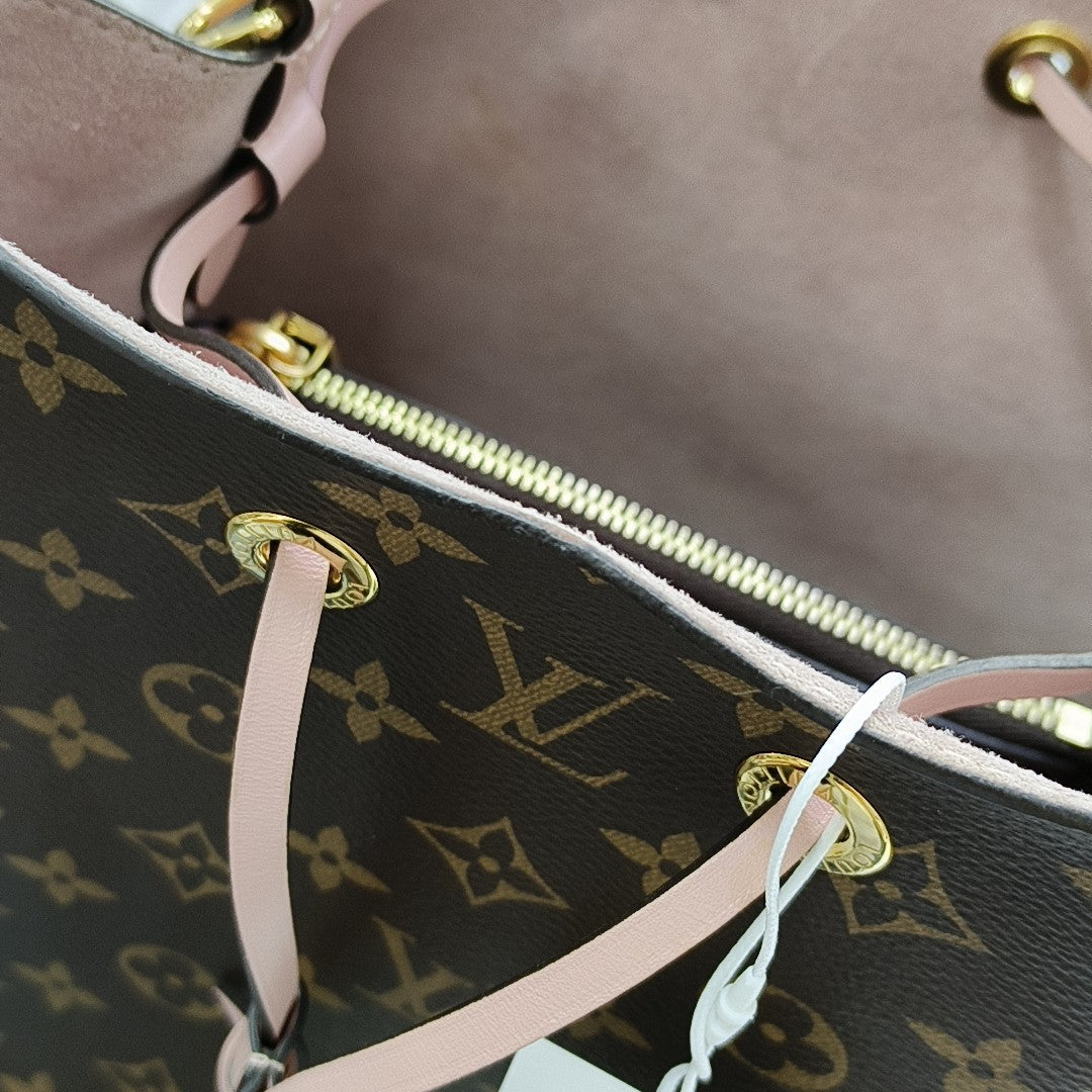 NÉONOÉ MM Monogram Coated Canvas Brown