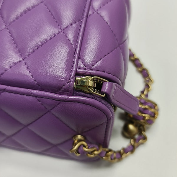 VANITY CASE Small Quilted Lambskin Purple
