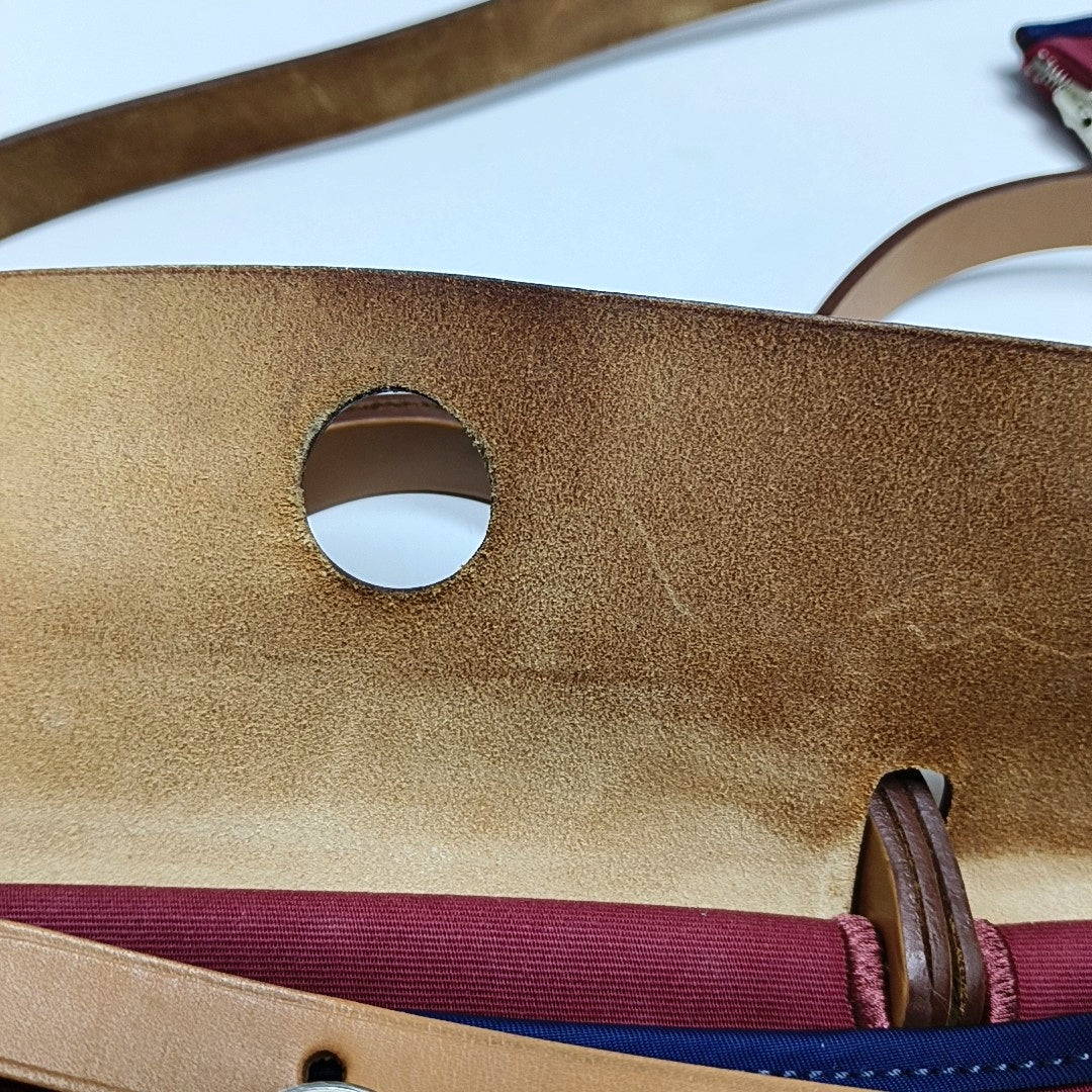 Authenticated pre-owned  Herbag 31 Canvas Red - Shoulder Bag at Looply