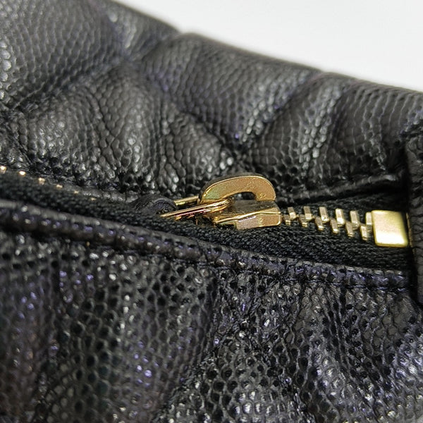 HOBO Quilted Grained Calfskin Black
