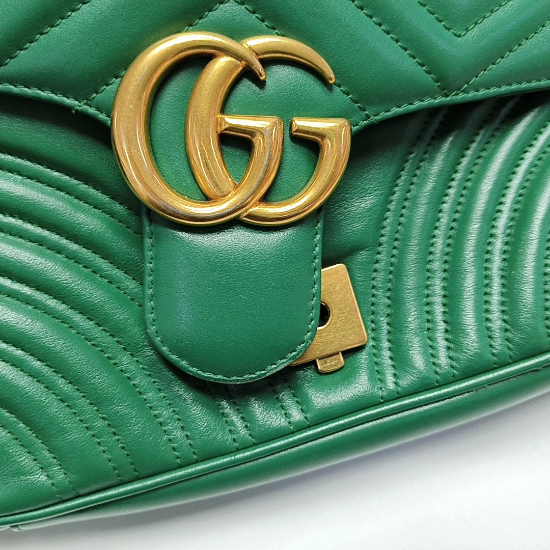 Authenticated pre-owned  GG Marmont Medium Quilted Calfskin Green - Shoulder Bag at Looply