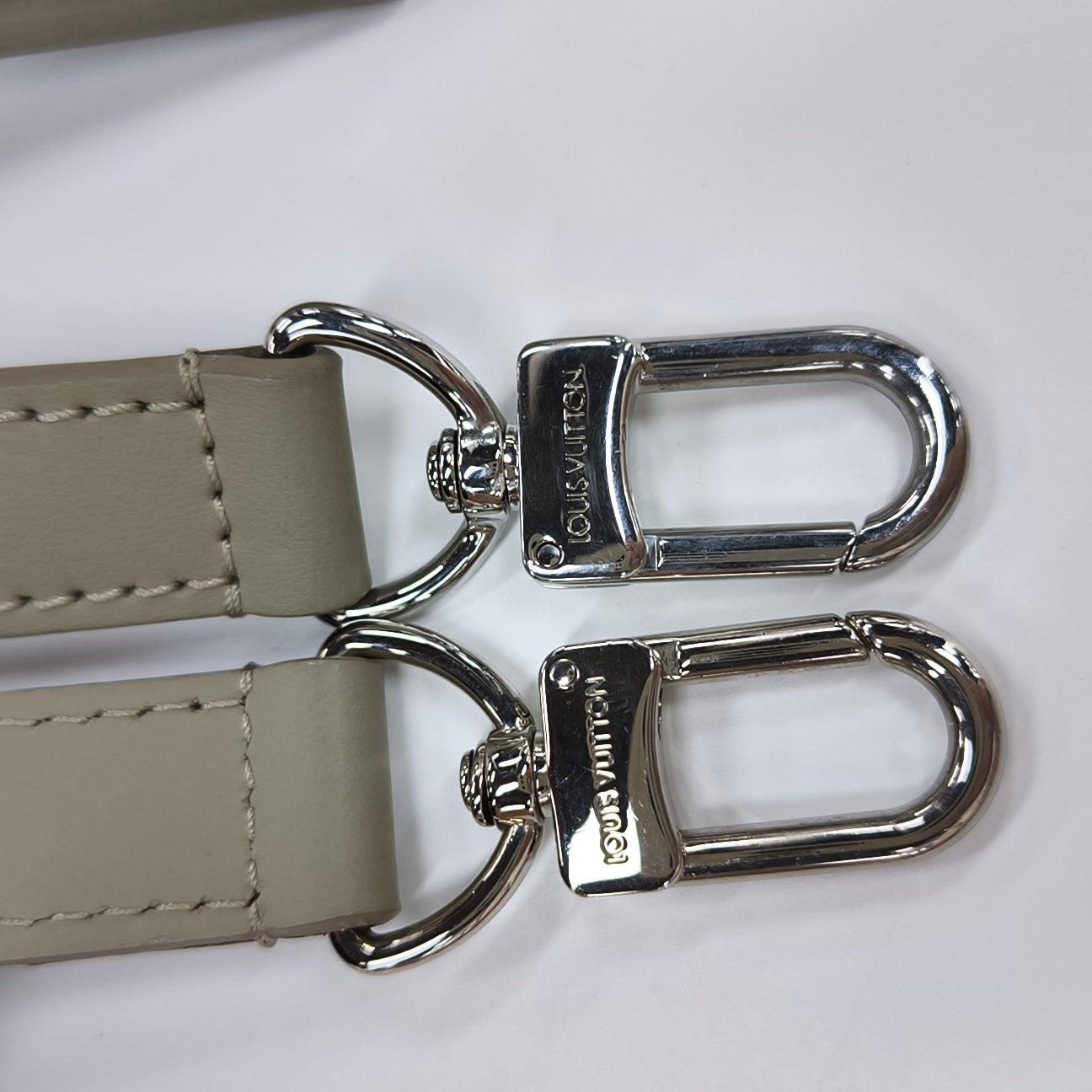 AEROGRAM Calfskin Green