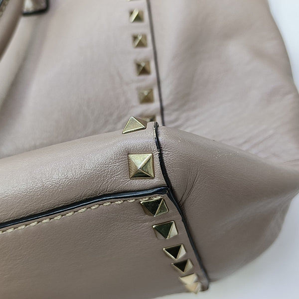 Rockstud Calfskin Gray