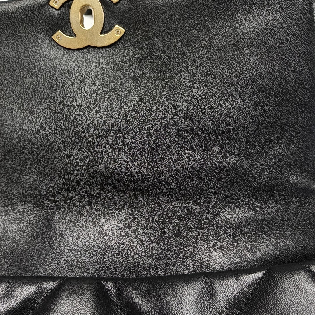 CHANEL 19 Large Quilted Lambskin Black