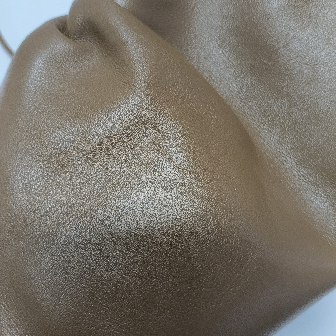The Pouch Mini Calfskin Brown