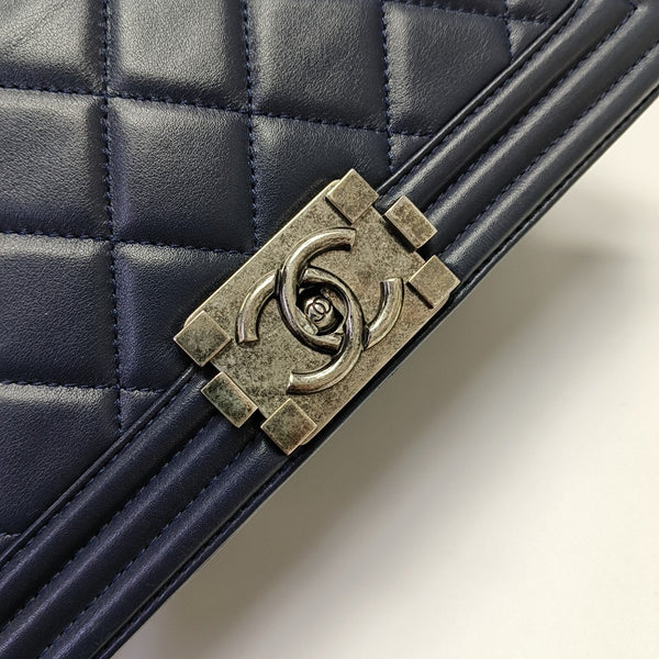 BOY CHANEL Medium Quilted Calfskin Blue