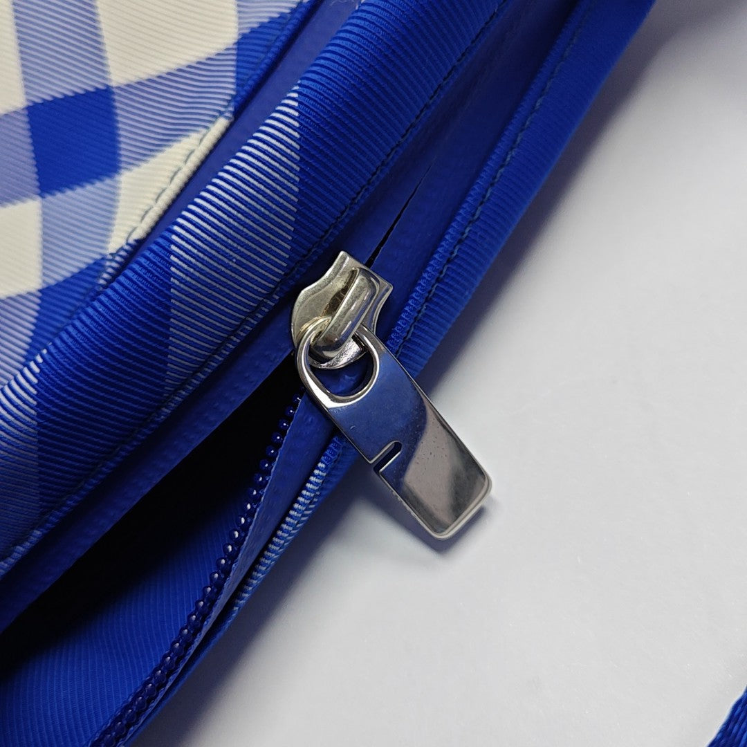Canvas Blue