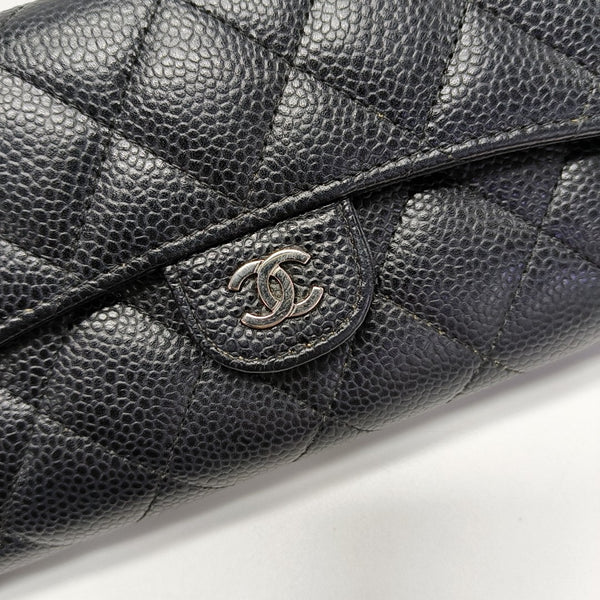 CLASSIC FLAP Mini Quilted Grained Calfskin Black Wallet
