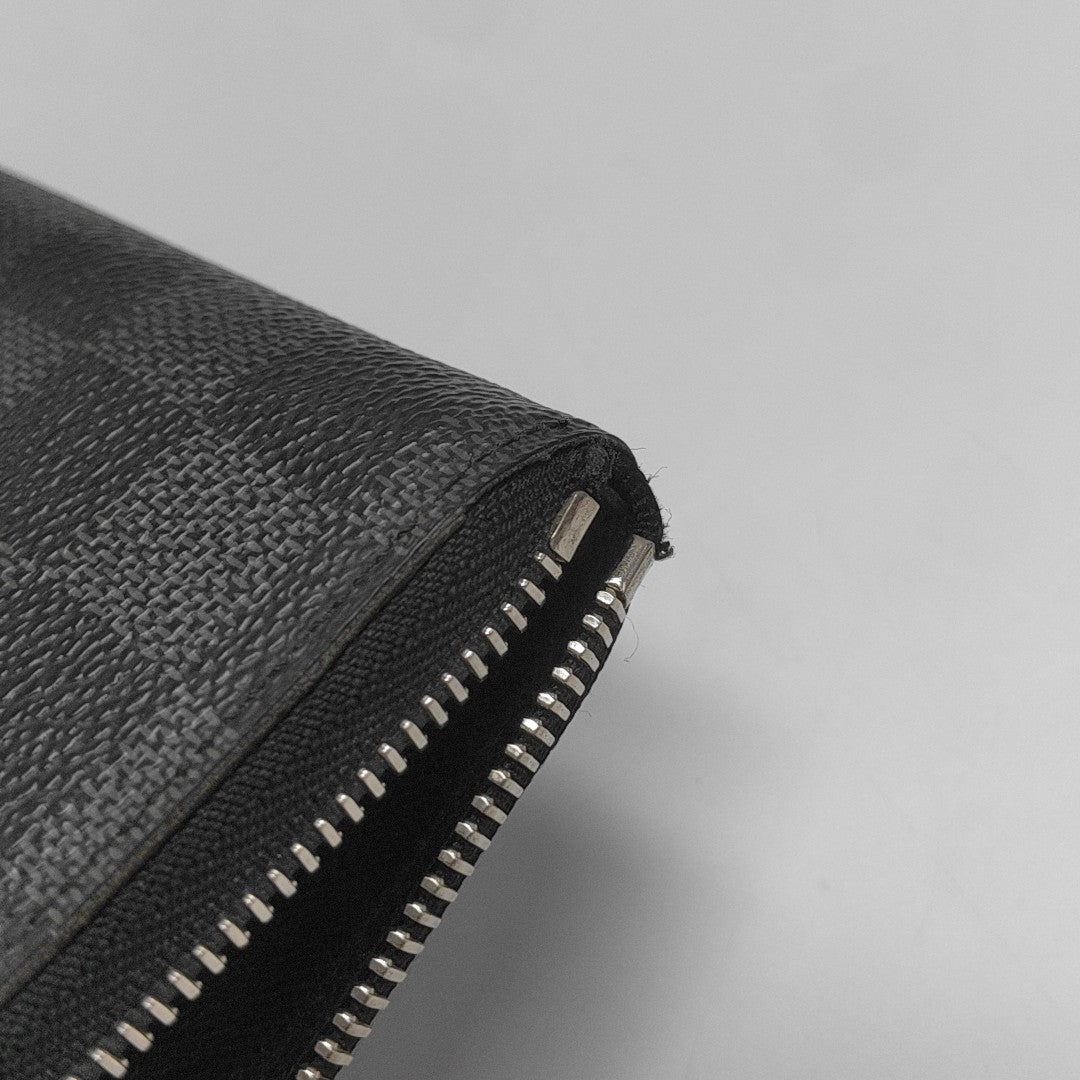 ZIPPY Damier Graphite Coated Canvas Gray