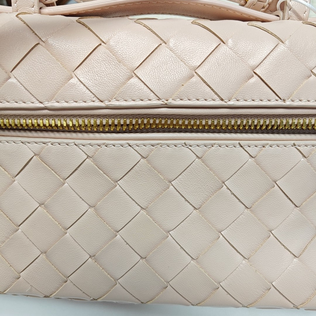 Intrecciato Calfskin Pink