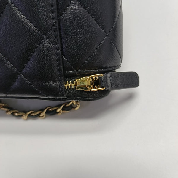 VANITY CASE Small Quilted Lambskin Black